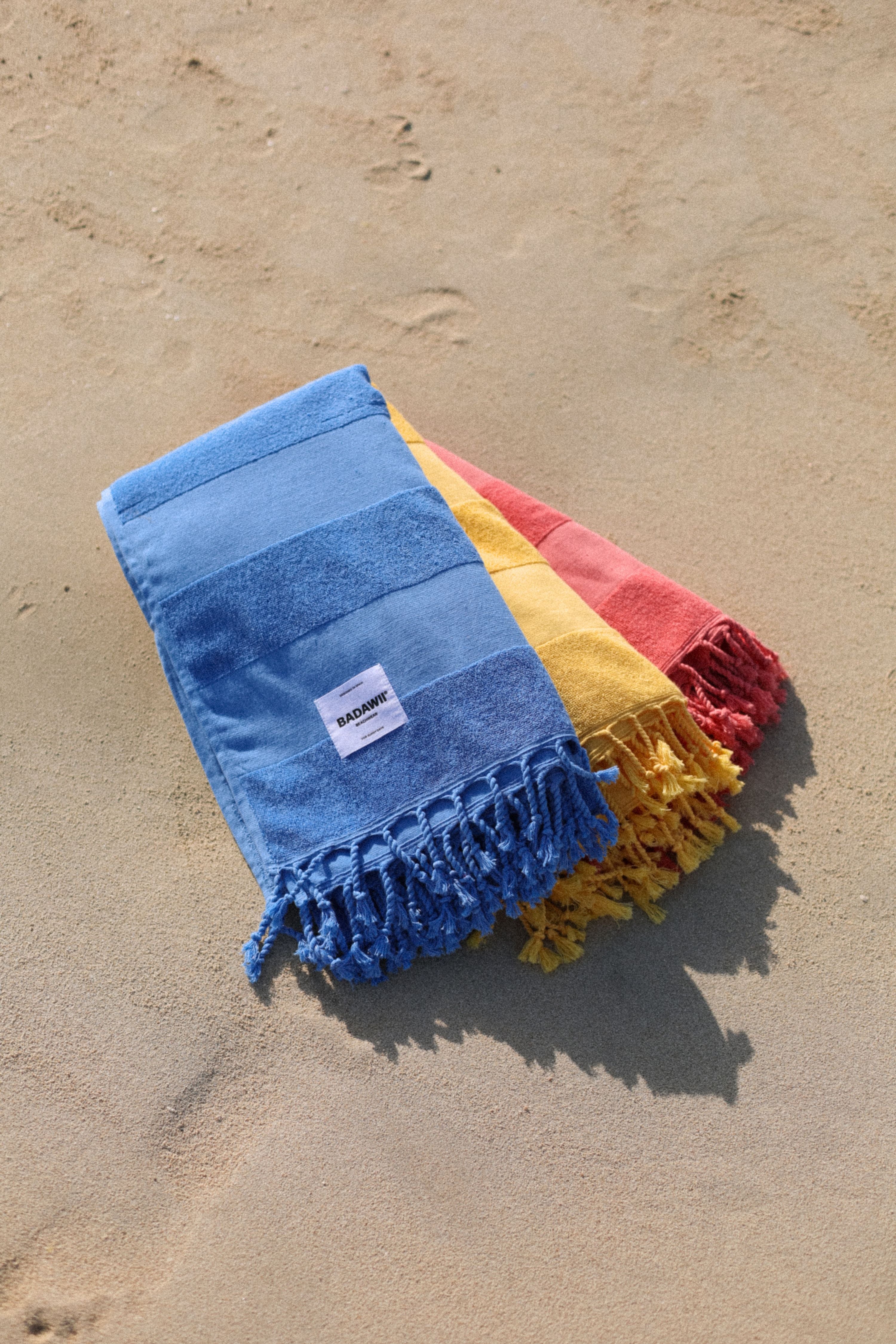 BEACH TOWEL - Coral