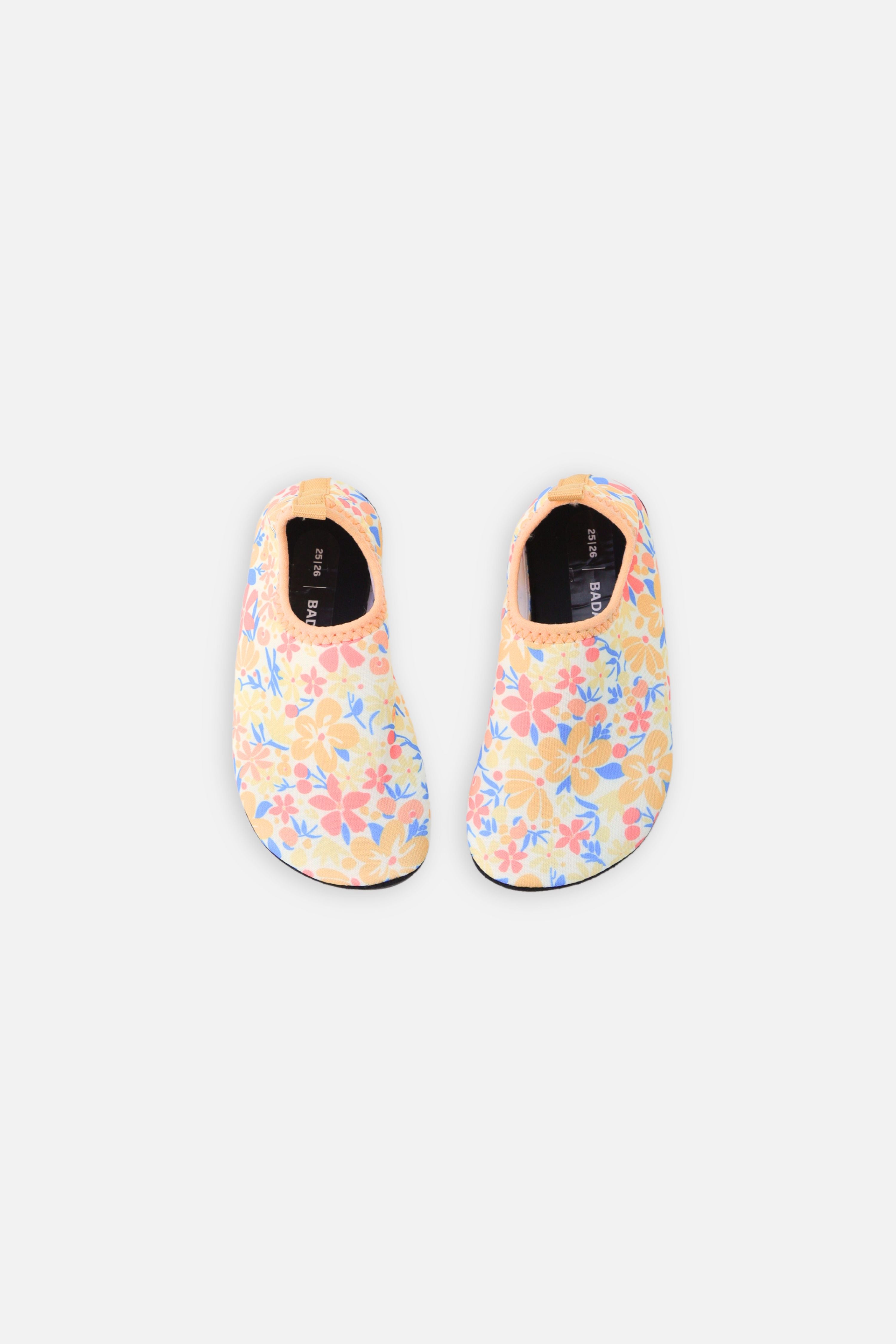 WATER SHOES - Summer Bloom