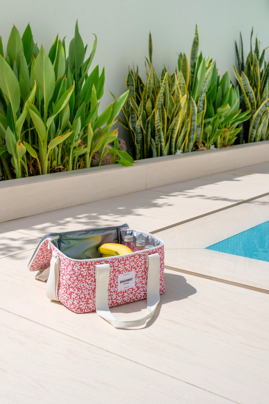 NEVERA DE PLAYA - Floral Ditsy
