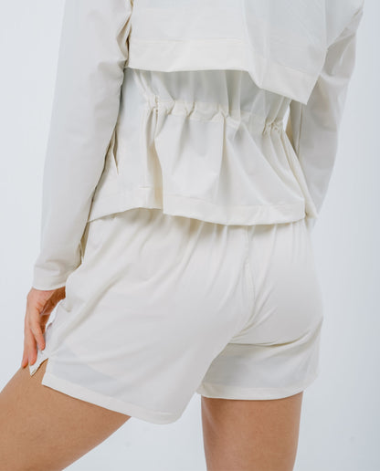 SHORTS ACTIVE+ MUJER - Arctic White